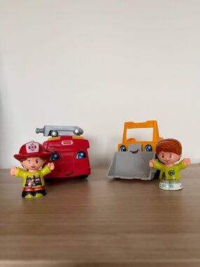 Fisher-Price Little People Fire Truck & Bulldozer Lot of 2 Sets